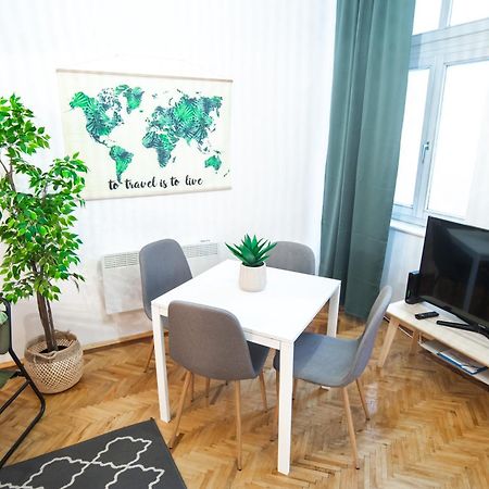 Lovely Apartment In Erzsebetvaros A57 Βουδαπέστη Εξωτερικό φωτογραφία